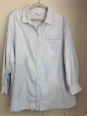 Old Navy Women’s Light Blue & White Striped Button-Down Shirt